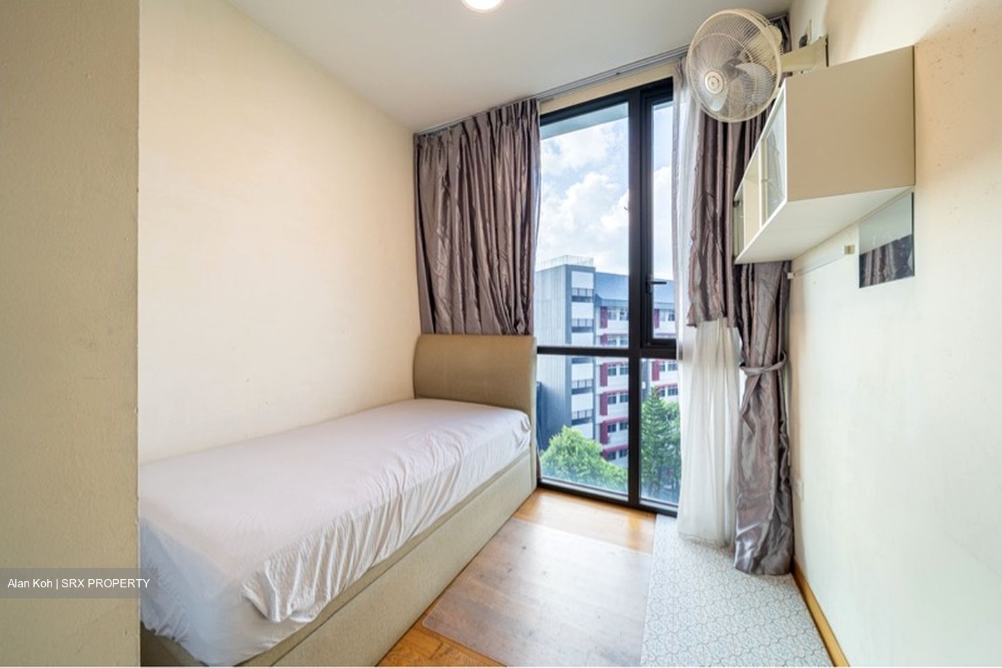 The Trilinq (D5), Condominium #580777361